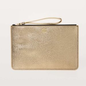Lululemon NWOT wristlet